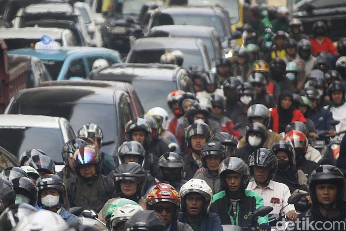 Punya 1 Mobil dan 1 Motor Apakah Kena Pajak Progresif? Begini Penjelasannya