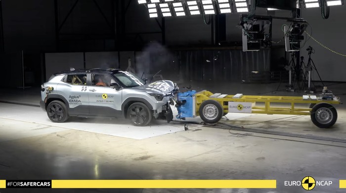 Hasil Uji Tabrak Mobil Listrik Suzuki e Vitara