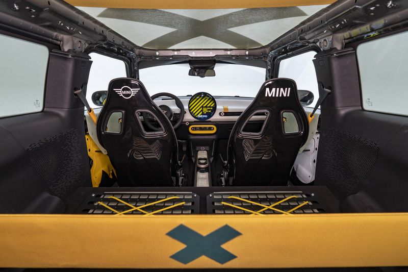 Array,MINI Cooper Ini Disulap Jadi Mobil Balap Kustom oleh Deus ex Machina