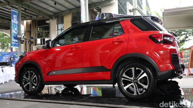Array,Daihatsu Rocky Terbaru Dijual Rp 228 Jutaan, Apa Saja yang Beda?
