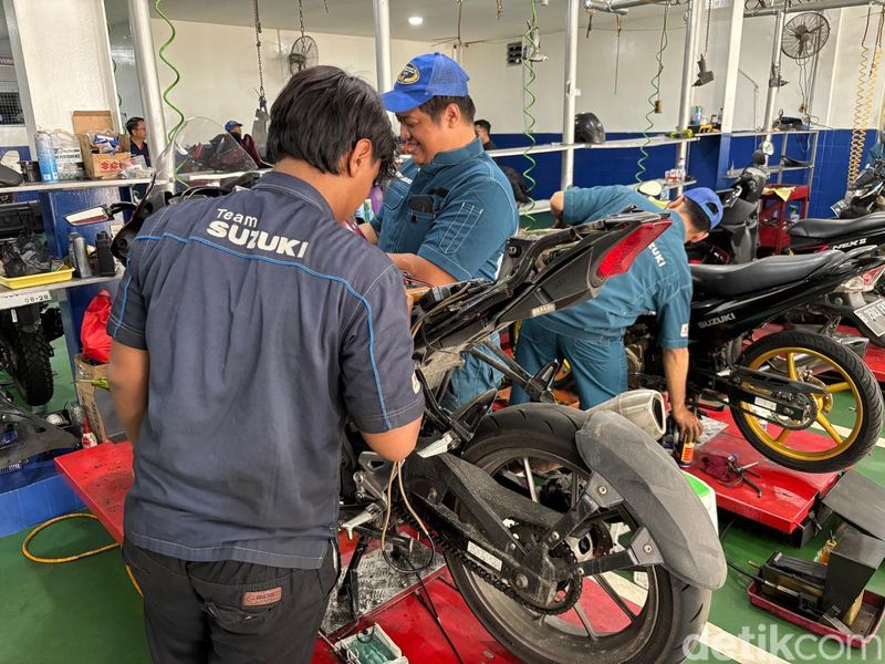 Array,Dealer Motor Suzuki Berbenah, Bisa Jual 650 Unit per Bulan