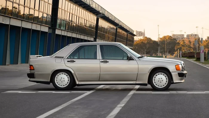 Mobil Harian Ayrton Senna Dilelang: Kilometer Gondrong, Harga Tetap Melejit