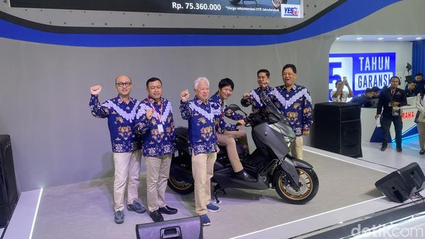 Array,IMOS 2025: Yamaha Xmax Tech Max Dapat Penyegaran, Harga Naik Rp 2,1 Juta