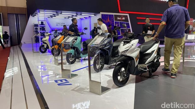 Array,Honda Tebar Pesona di IMOS 2025, Bukan Cuma Pamer New ADV 160