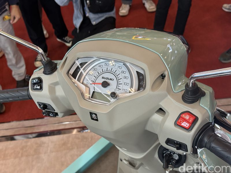 Array,Suzuki Access Resmi Meluncur di IMOS 2025, Skutik Retro Harga Rp 25 Jutaan