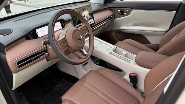 Array,Harga Rp 150 Jutaan, Mobil Listrik Baru Wuling Langsung Diserbu Pembeli