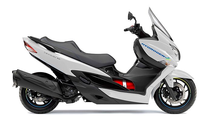 Array,Motor Baru Suzuki Meluncur Bulan Ini: Motor Listrik Retro sampai Gixxer Etanol