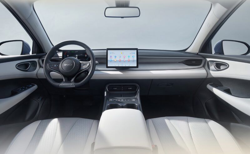 Array,BYD Seal 05 DM-i Meluncur: Harga Rp 100 Jutaan, Bisa Tempuh 2.000 Km