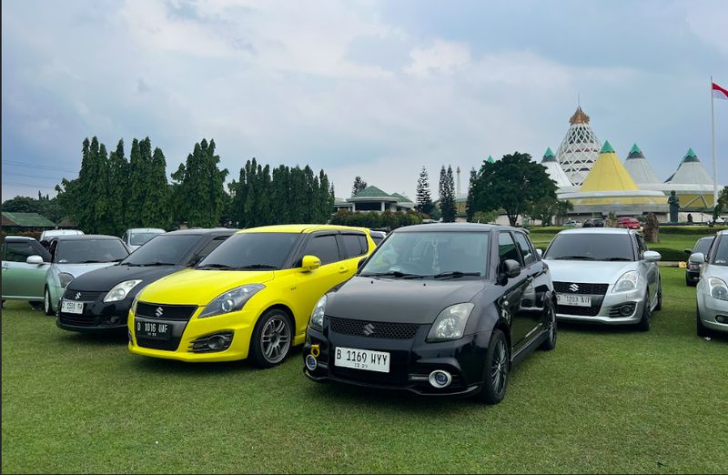 Array,Ratusan Pecinta Mobil Suzuki Kumpul di Jambore Suzuki Club 2025!