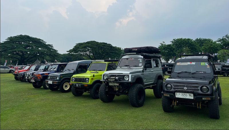 Array,Ratusan Pecinta Mobil Suzuki Kumpul di Jambore Suzuki Club 2025!