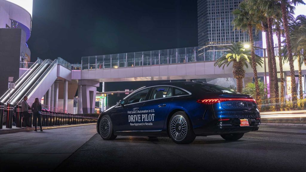 mercedes-eqs-avec-conduite-autonome-de-niveau-3-aux-États-Unis