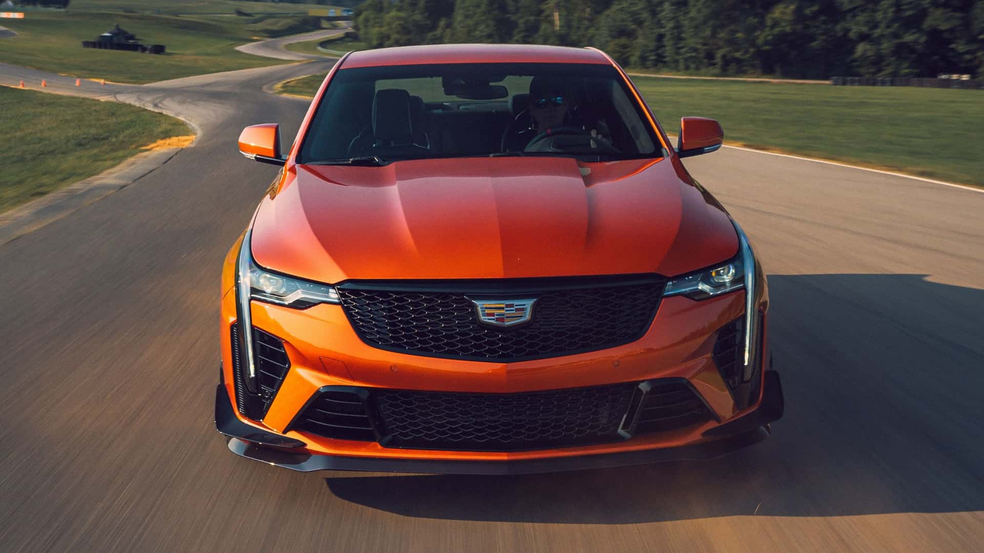 Cadillac CT4 Sudah Mati dan CT5 Akan Dibuat Mesin Bensin