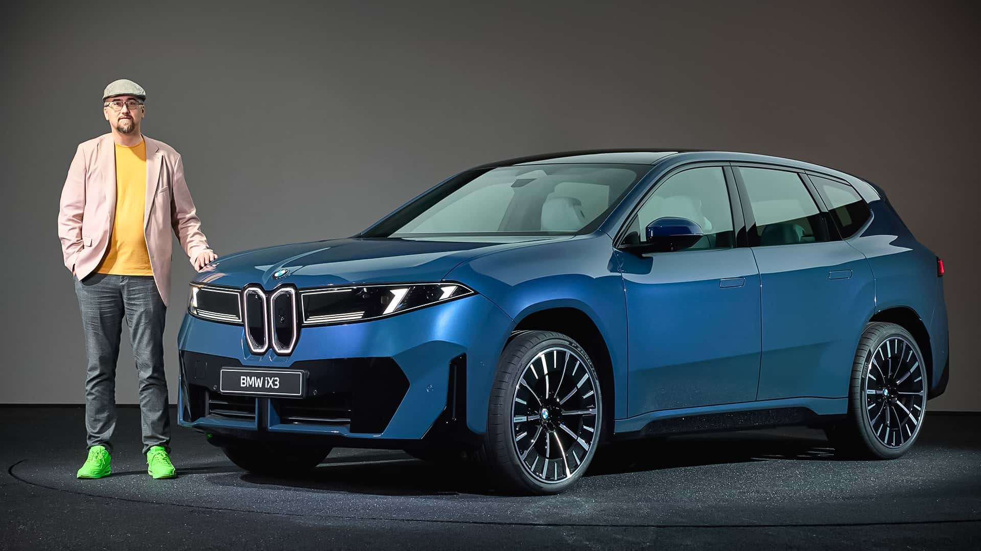 BMW iX3 (2025) in der Sitzprobe