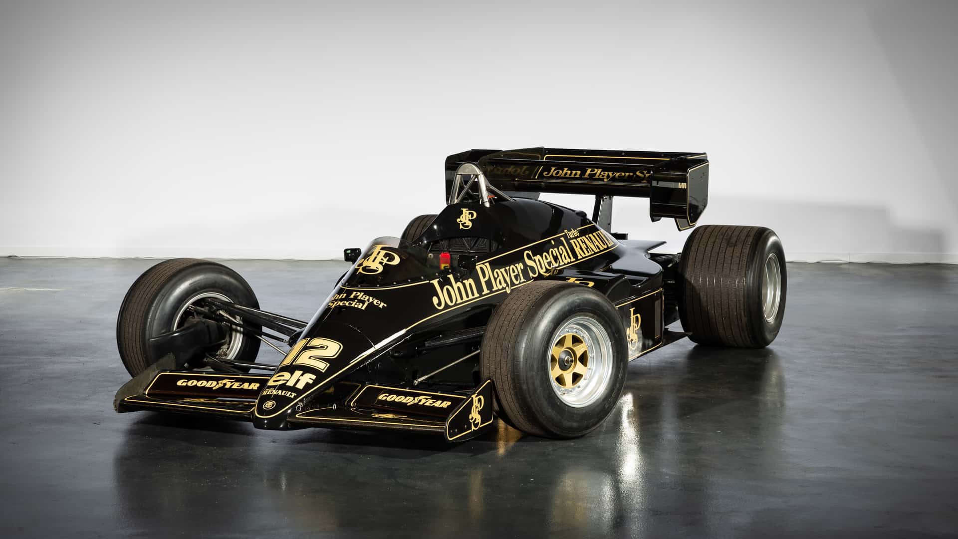 1984 Renault F1 Lotus 95 T - Inv 720 ©Peter Singhof