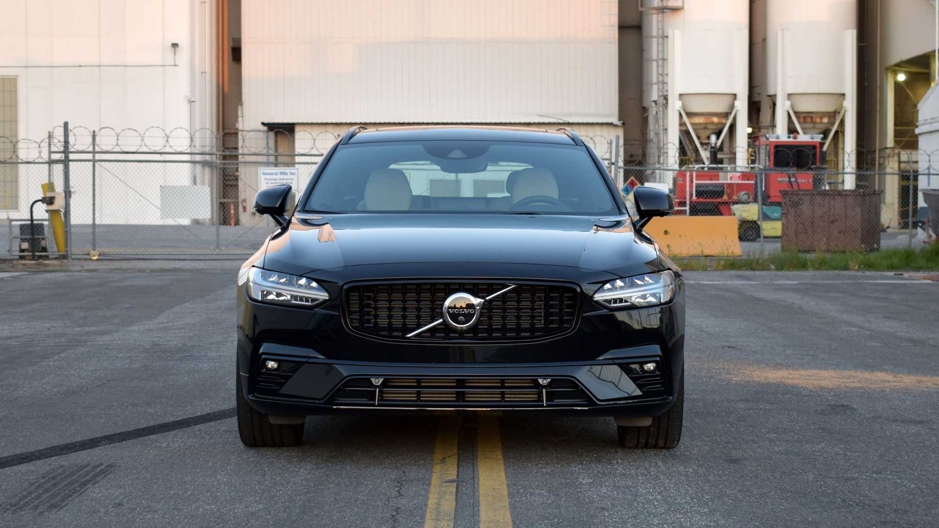 2021 Volvo V90 T6 R-Design AWD Außenfrontansicht