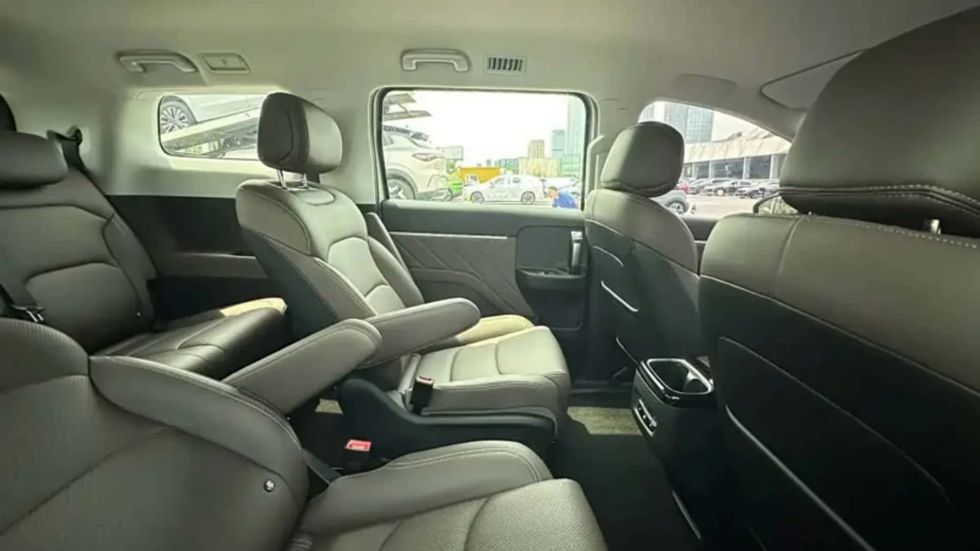 Wuling Xingguang 730, le monospace électrique le moins cher de Chine