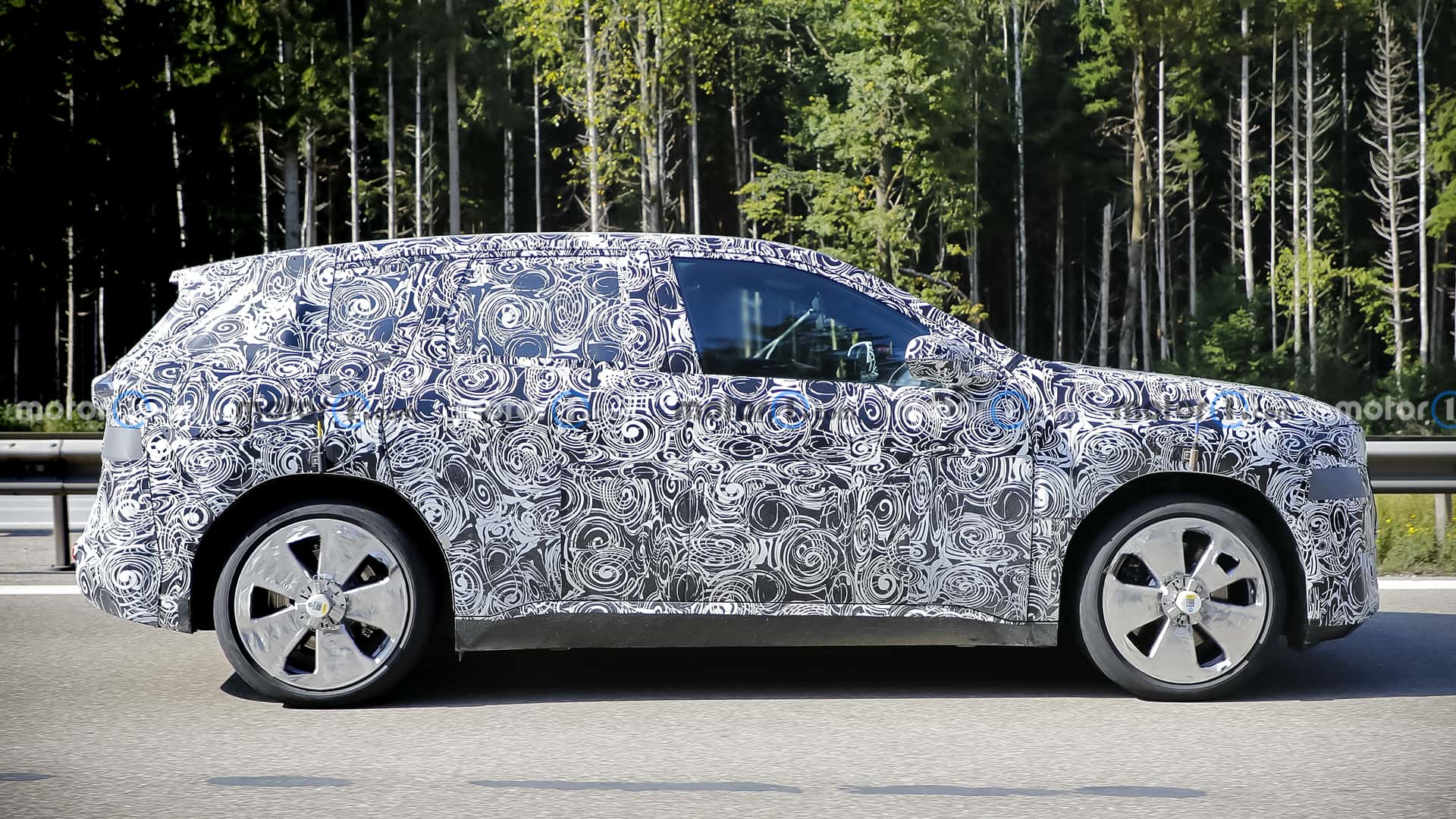 BMW iX1 (2027) Erlkönig