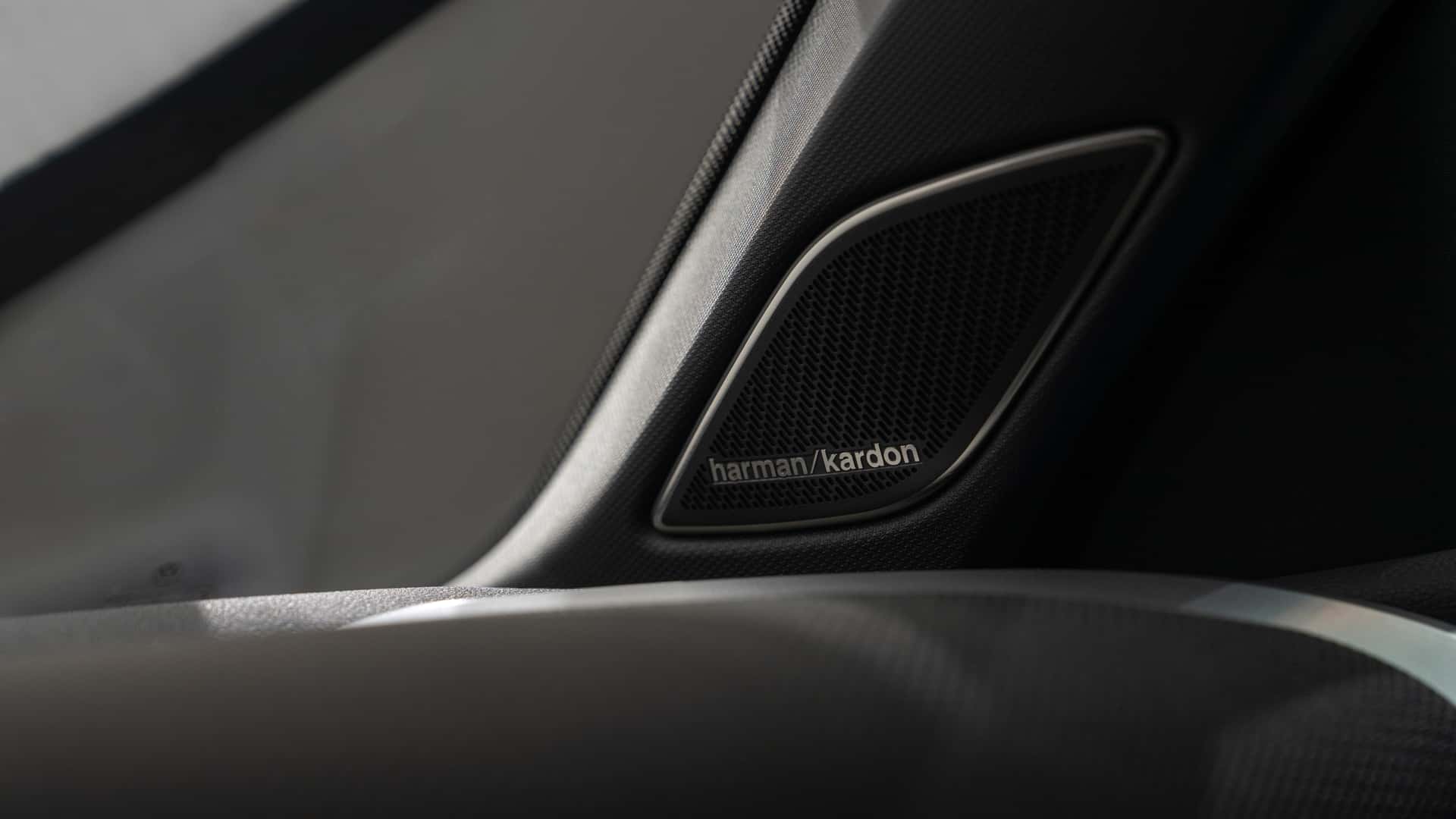 Volkswagen T-Roc baru, interior dan bagasi