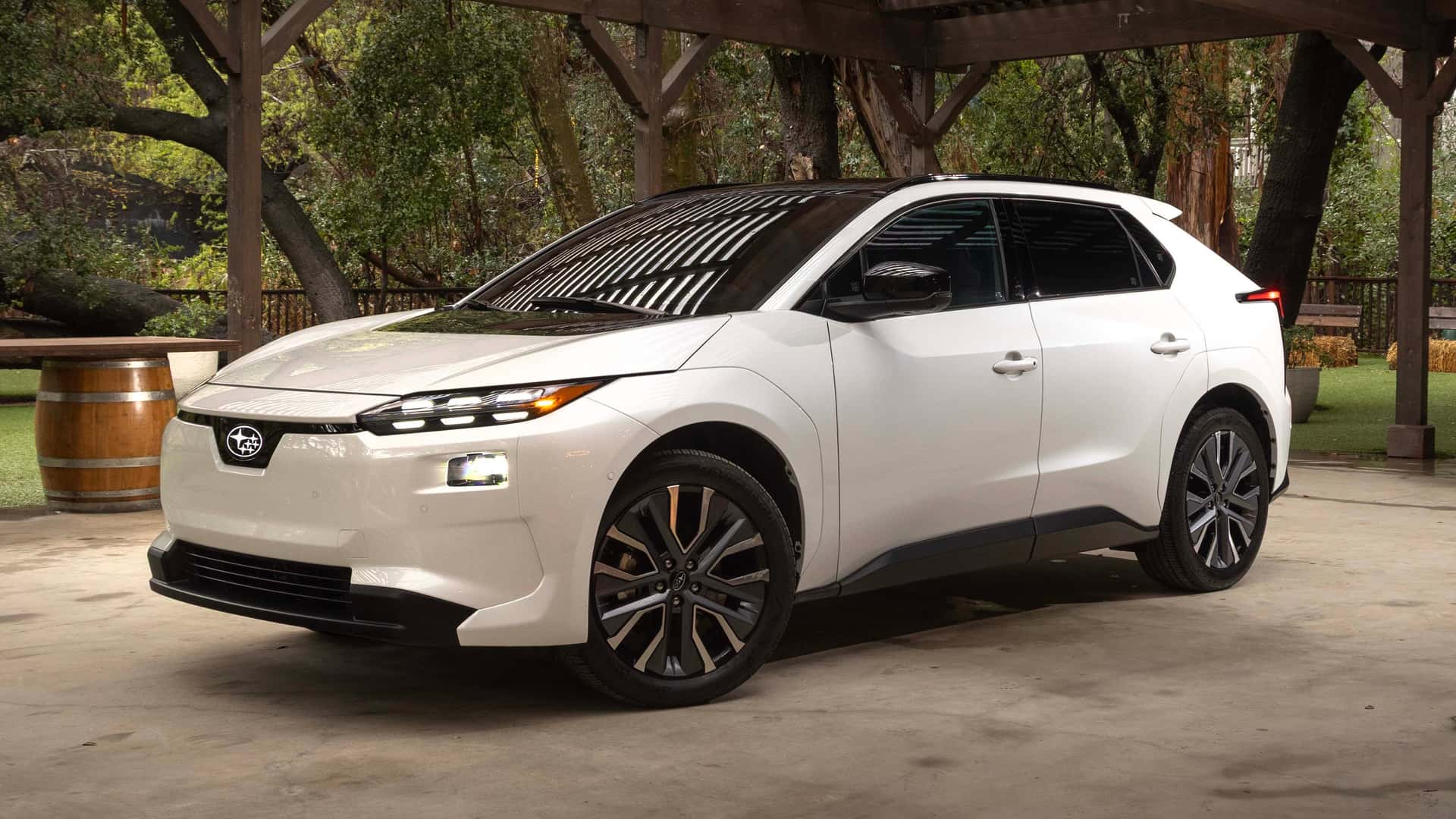 2026 Subaru Solterra Front 3/4