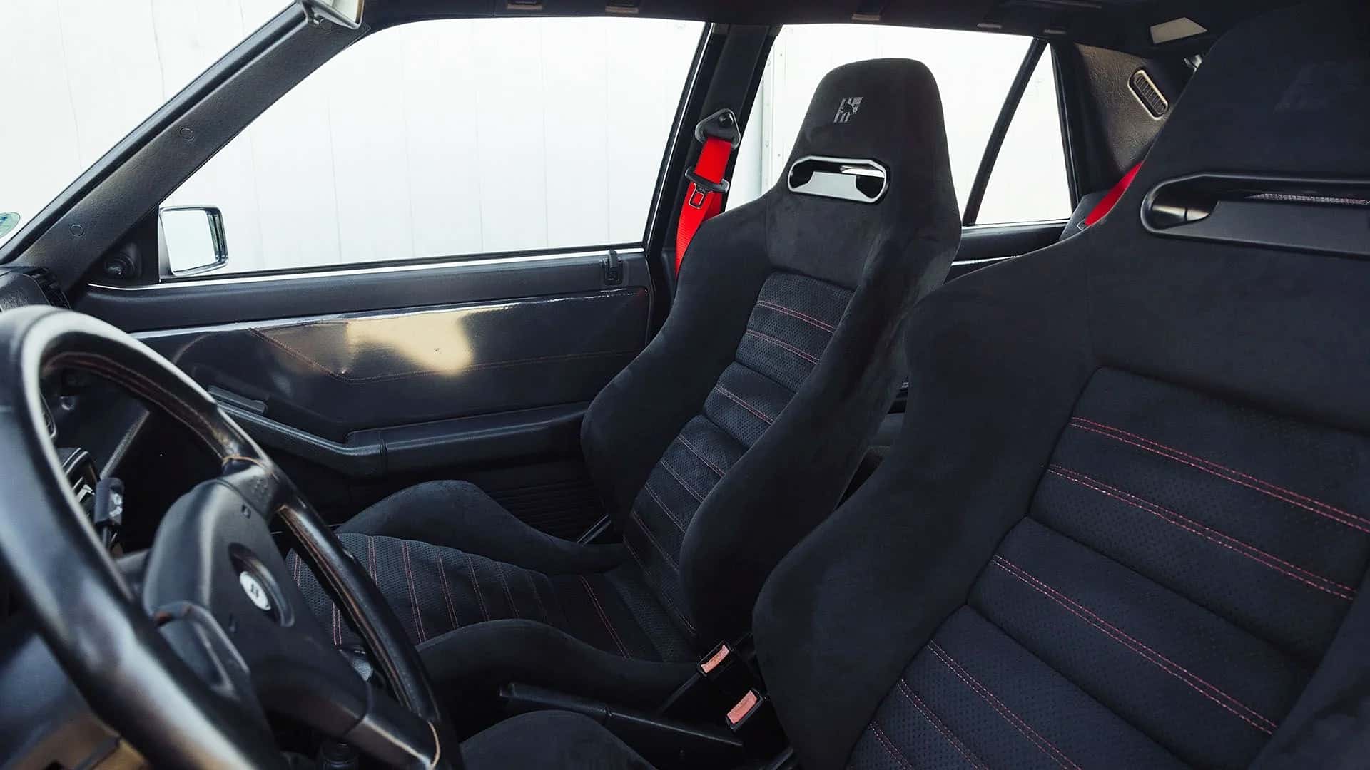 Lancia Delta HF Integrale Evo Martini 5 (1992), noire pour Vasco Rossi