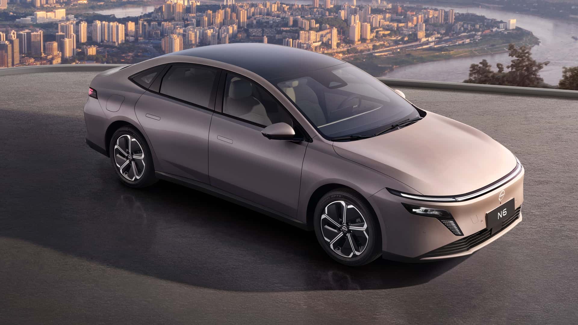 Dua Mobil Baru Nissan Buktikan Sedan Masih Penting