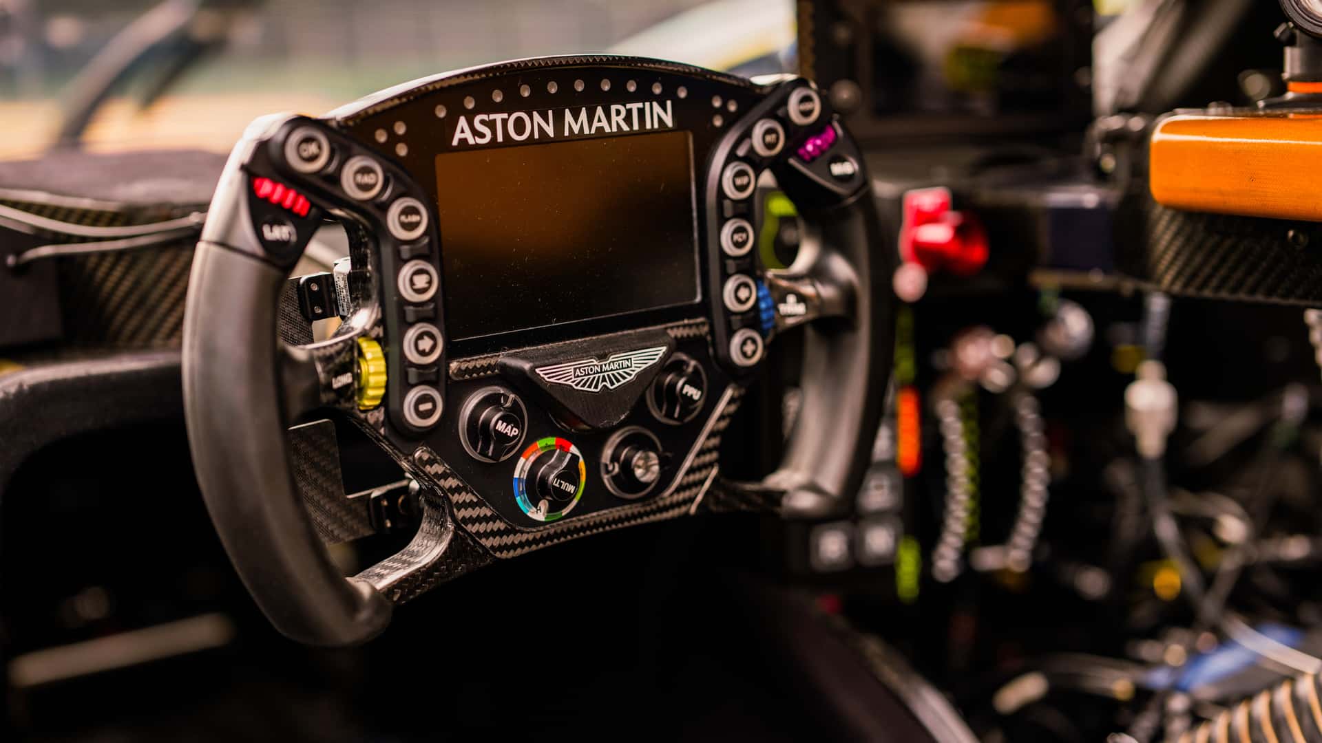 Aston Martin Valkyrie LM (2025)