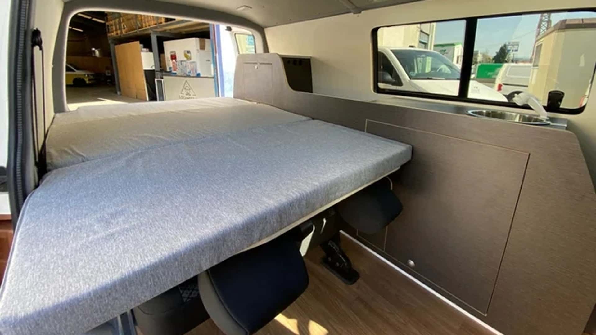 Volkswagen T6.1 Atlantic