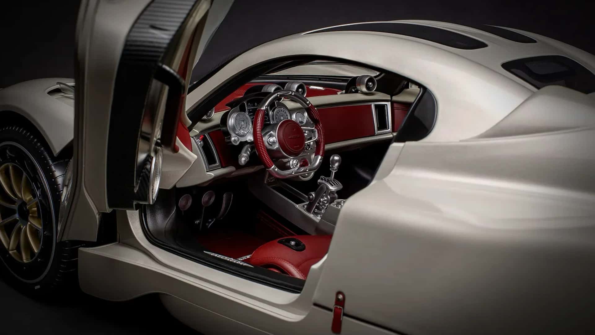 Pagani Utopia Coupe 1:8 Scale Model By Pocher