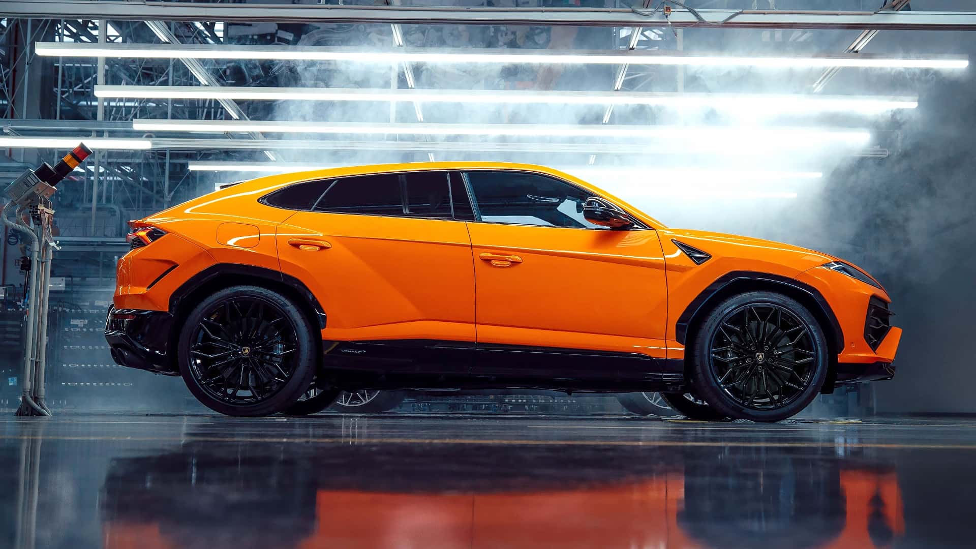 Lamborghini Urus SE (2024) dalam tes kursi pertama
