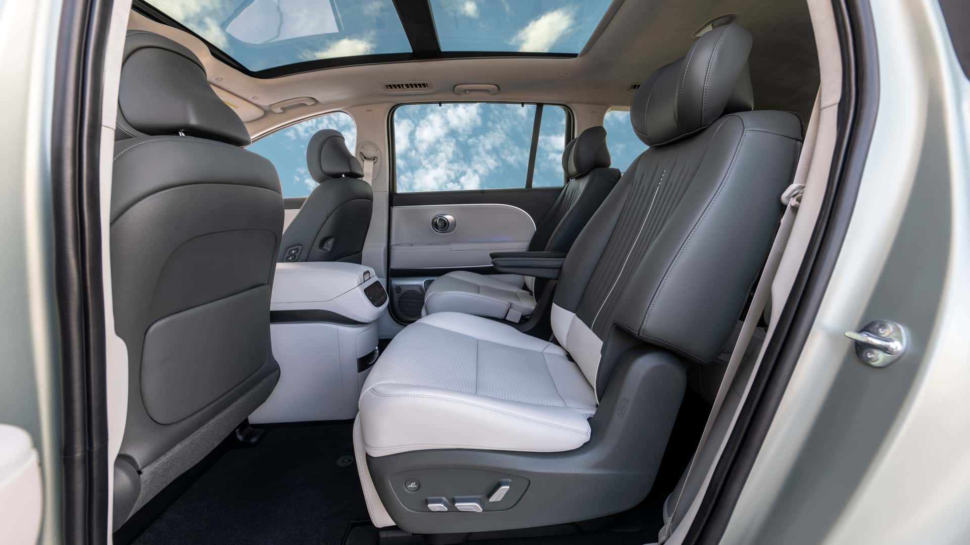 Ulasan Hyundai Ioniq 9 tahun 2025