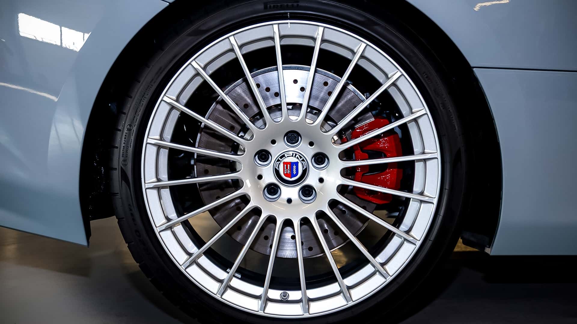 BMW 333i Homage Edition (2025)