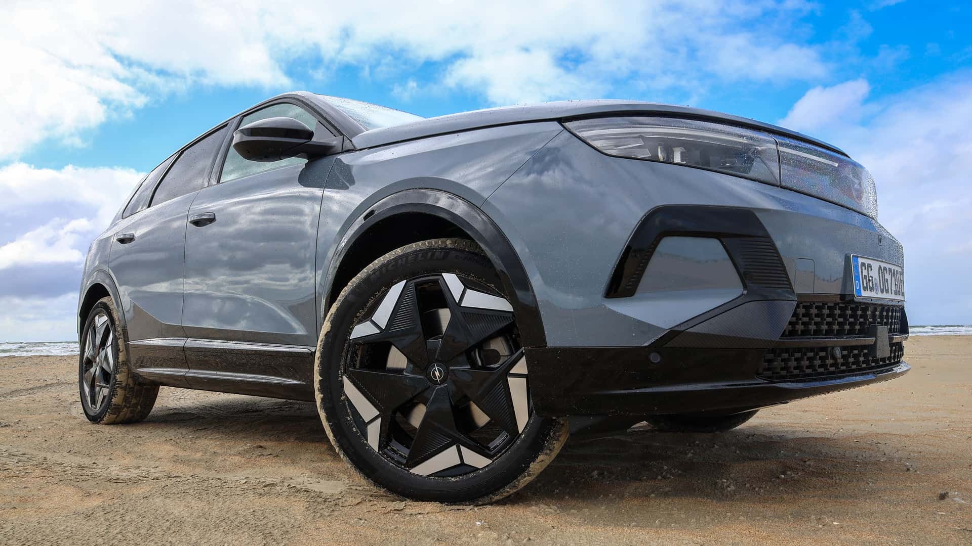 Opel Grandland Electric AWD Roadtrip Romo