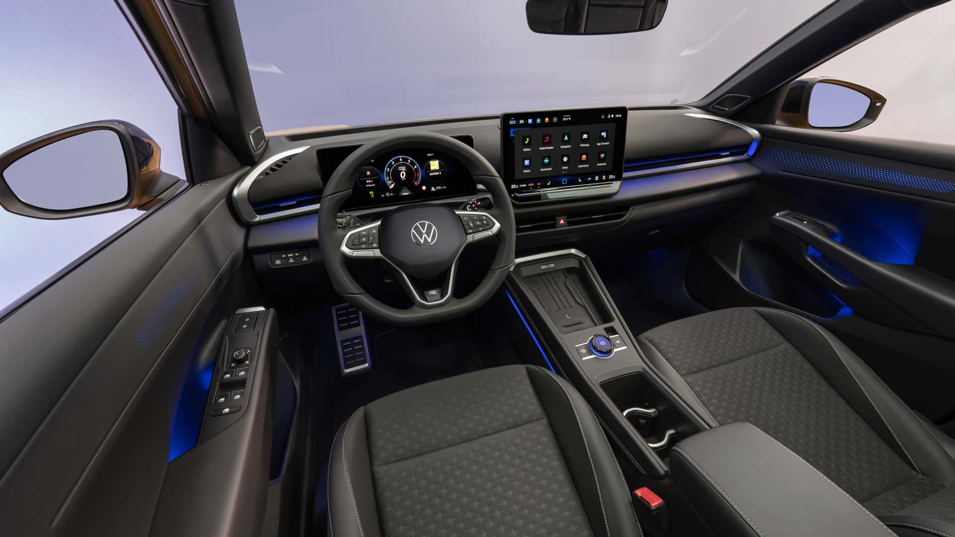 Volkswagen T-Roc baru, interior dan bagasi