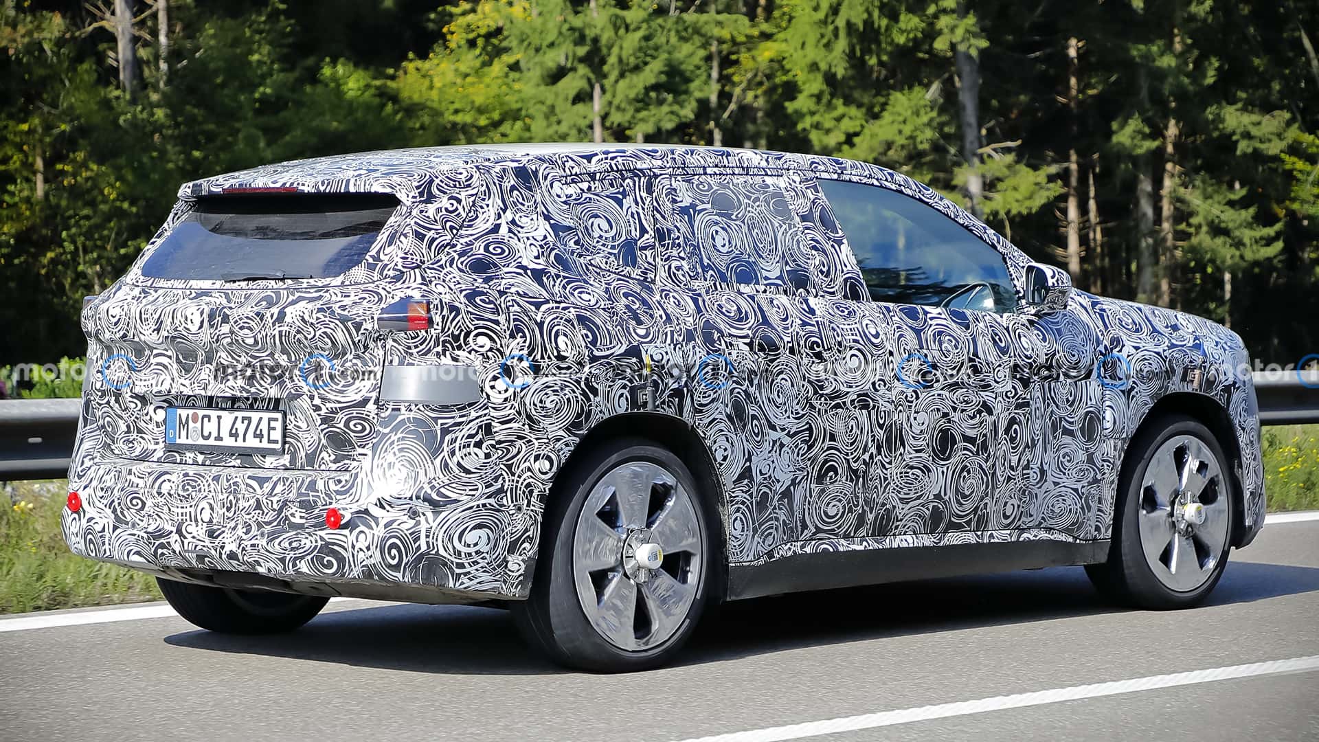 BMW iX1 (2027) Erlkönig