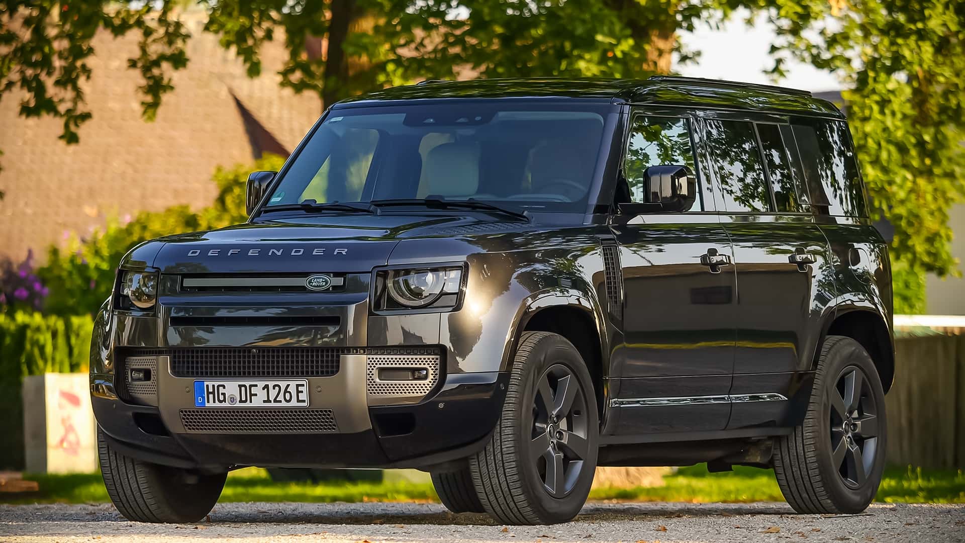 Land Rover Defender 110 P300e (2025) im Test