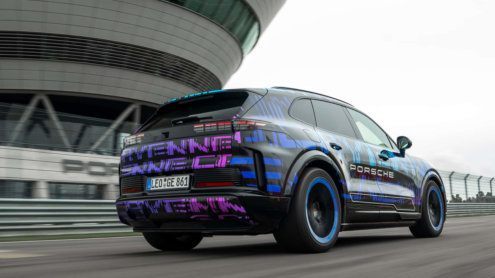 Porsche Cayenne Electric