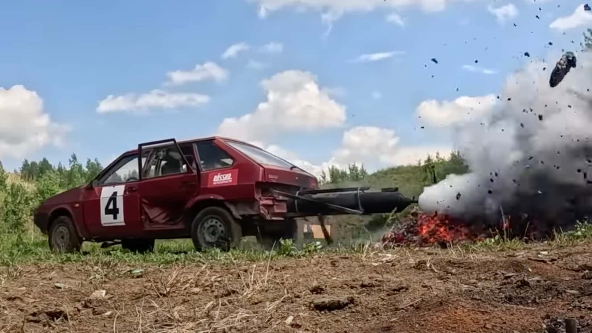 Jetson Janjikan Mobil Bertenaga Jet yang Tidak Terjadi