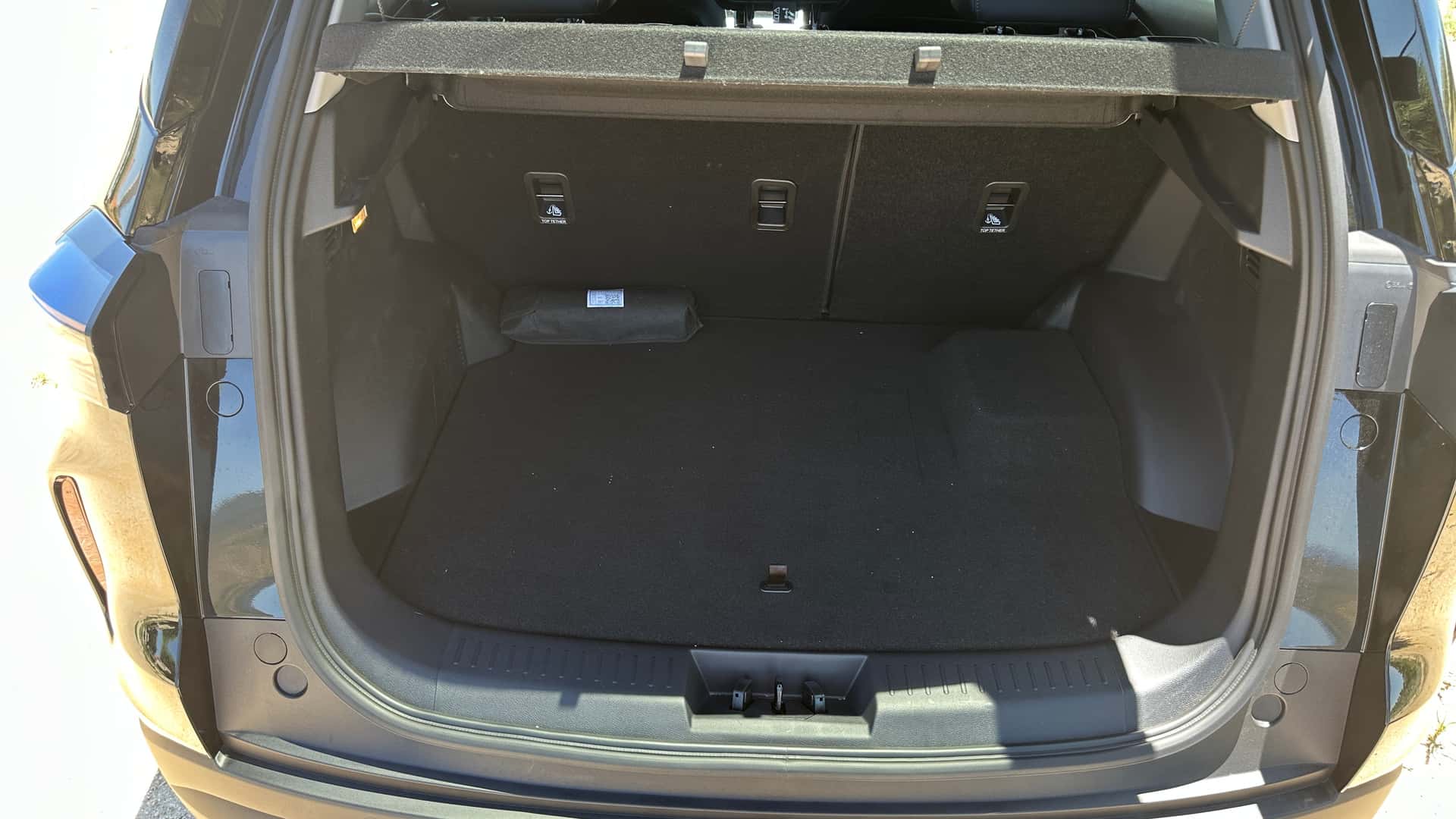 EBRO S400 híbrido 2025 primera prueba