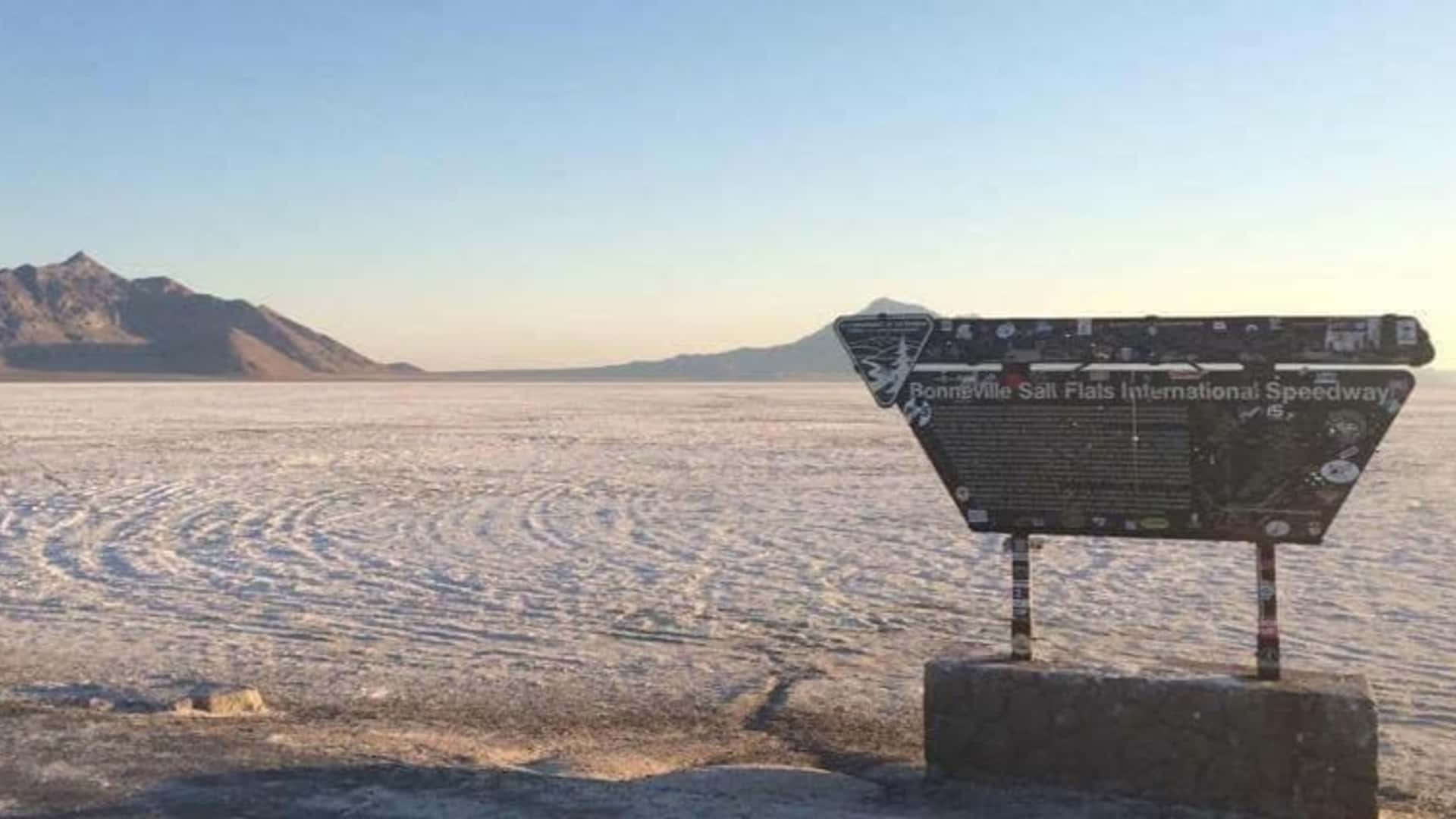Mujer canadiense rompe récord de velocidad en tierra