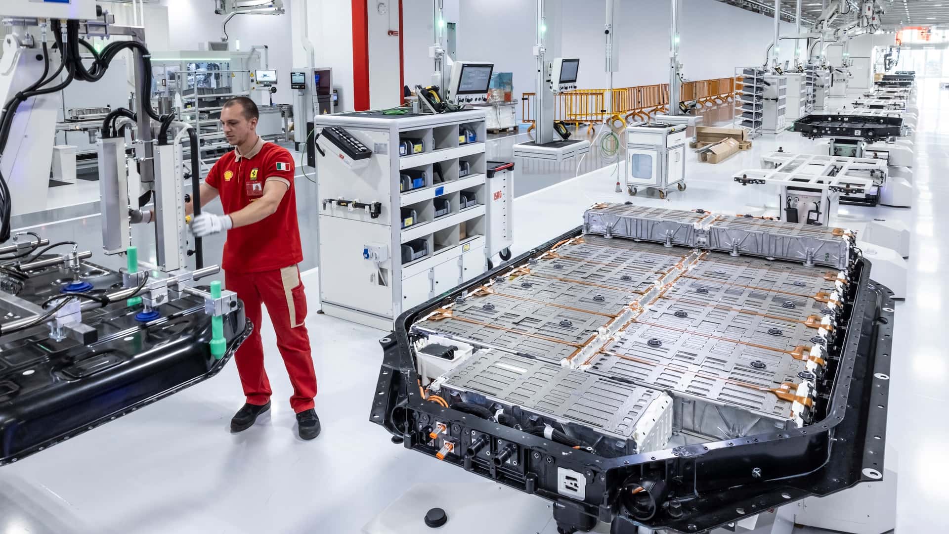 El Ferrari eléctrico, sin secretos: un GT con más de 1.000 CV
