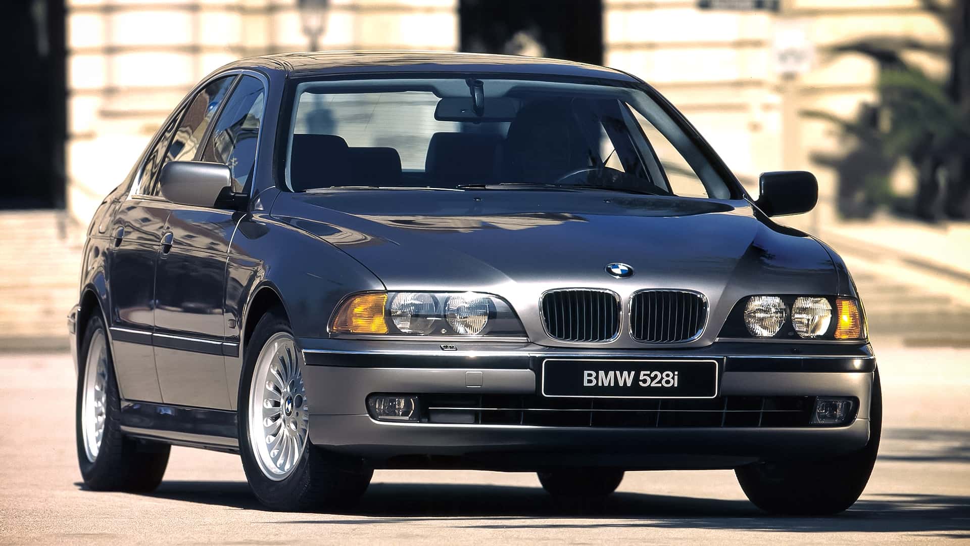 BMW 528i Limousine E39