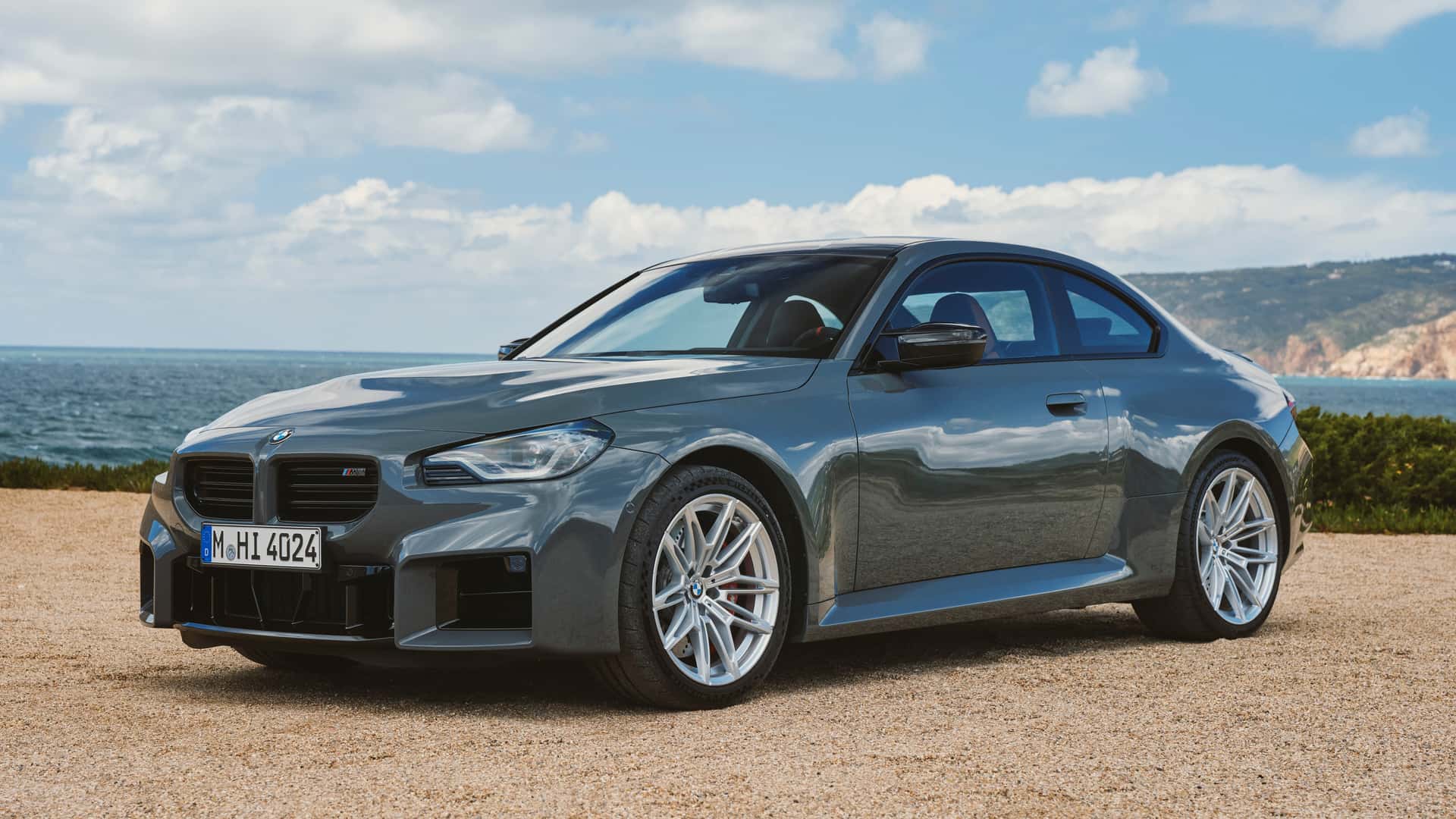2025 BMW M2