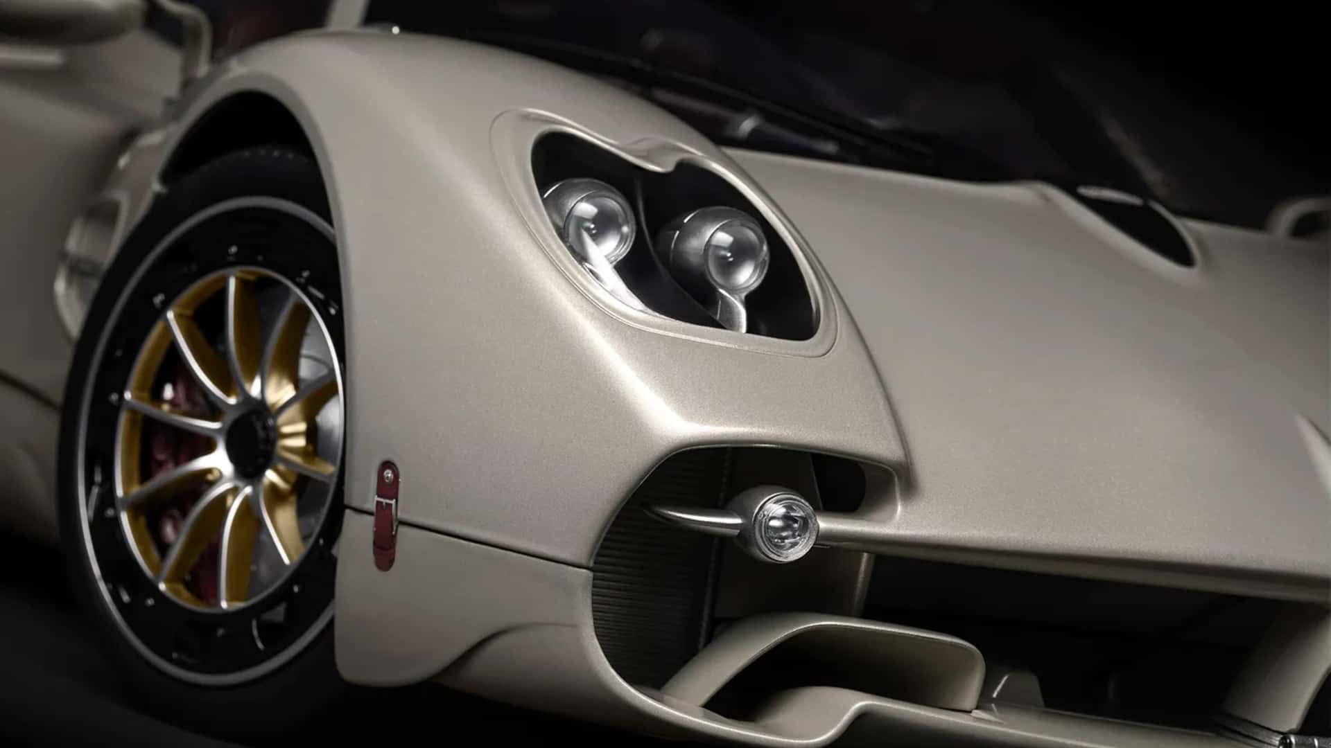 Pagani Utopia Coupe 1:8 Scale Model By Pocher