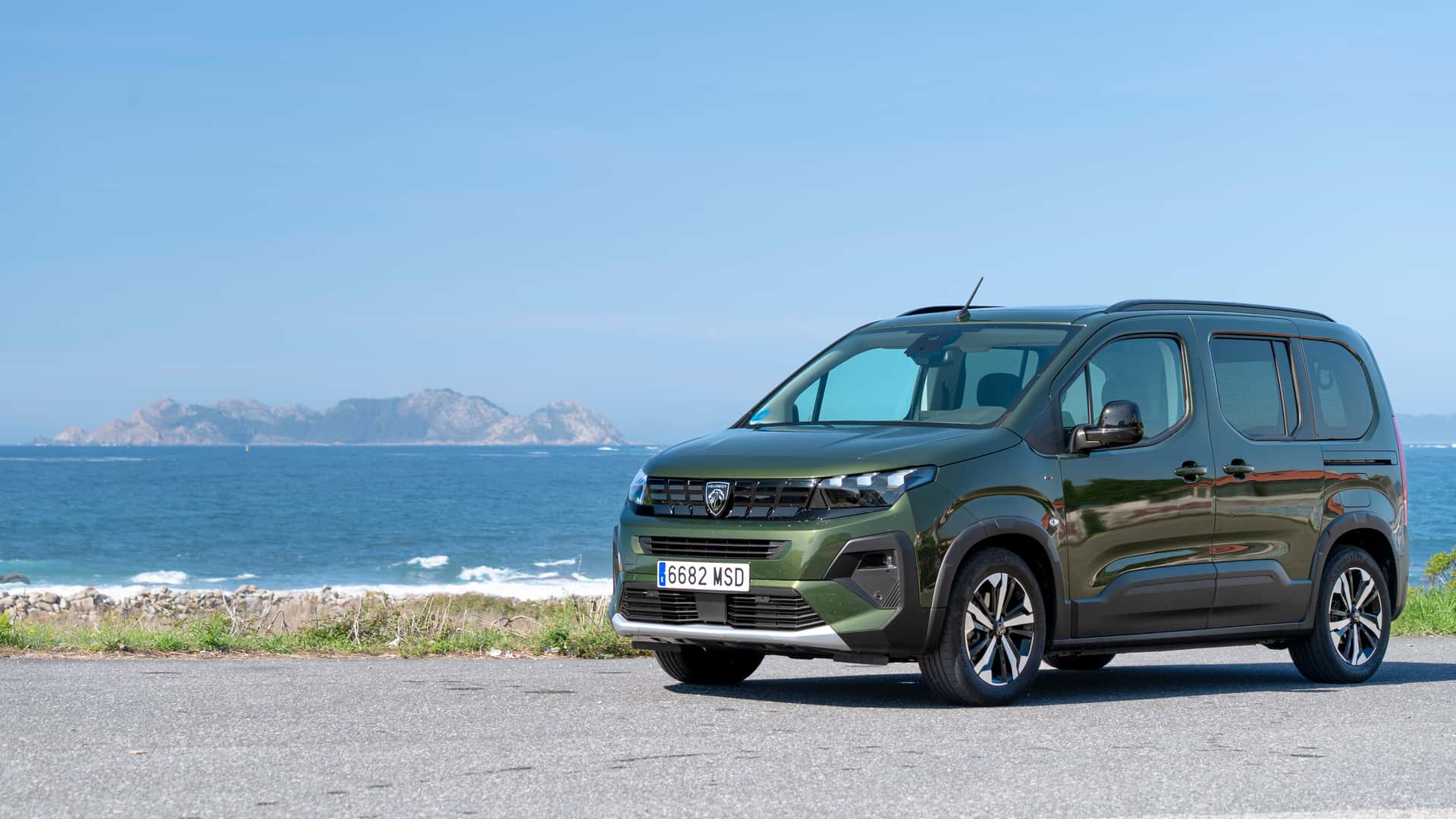 Peugeot e-Rifter: viaje Madrid - Finisterre en furgoneta eléctrica