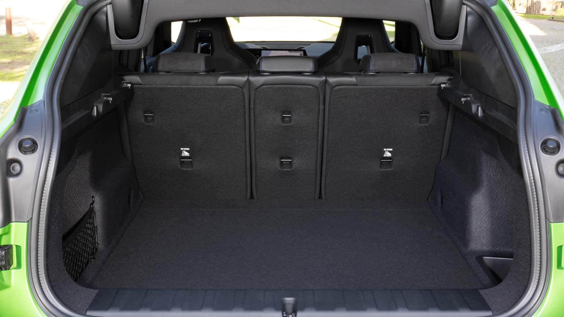 <p>BMW X2, el maletero</p>