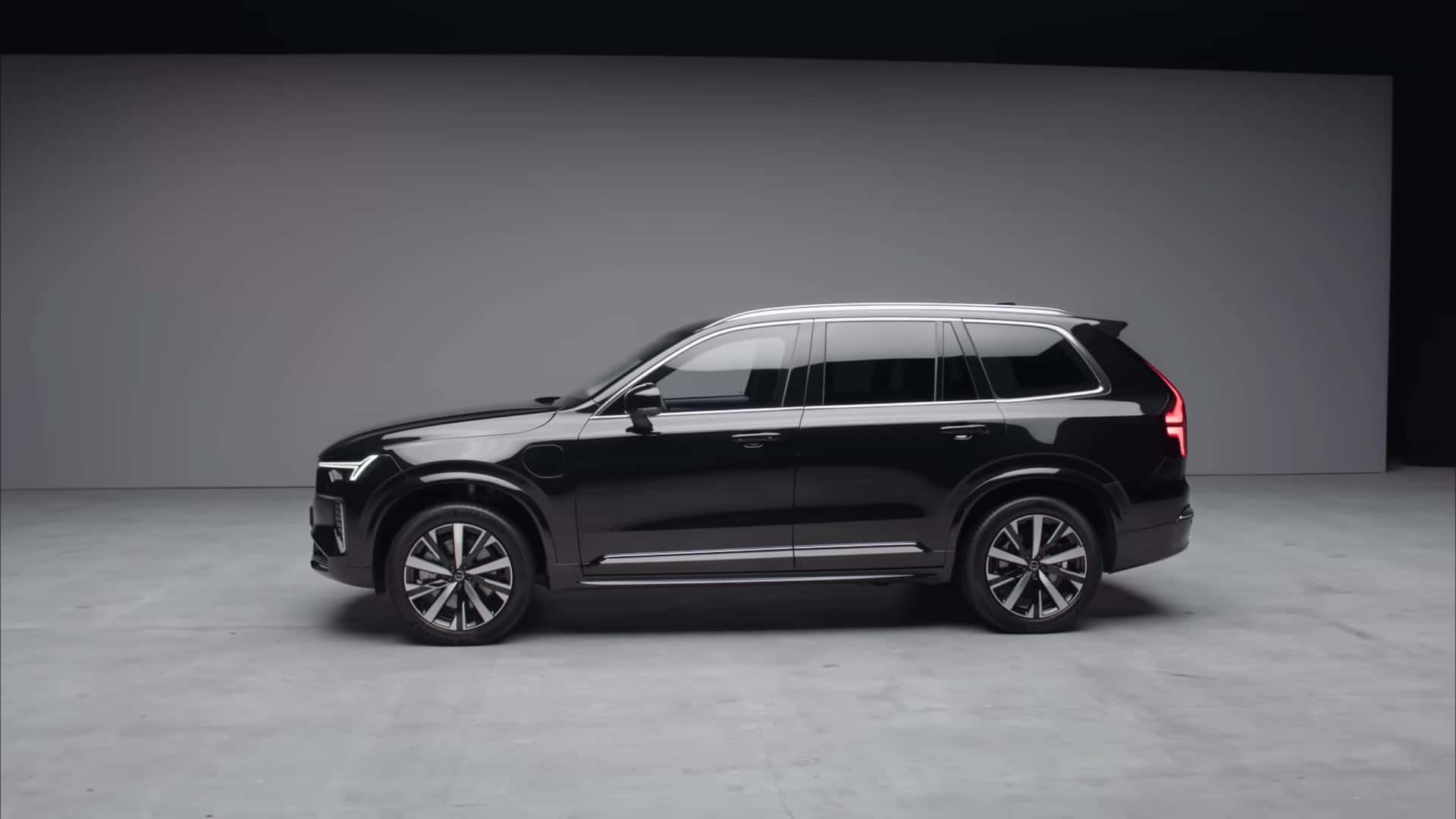 Volvo XC90 dan X60 plug-in hybrid armored vehicles