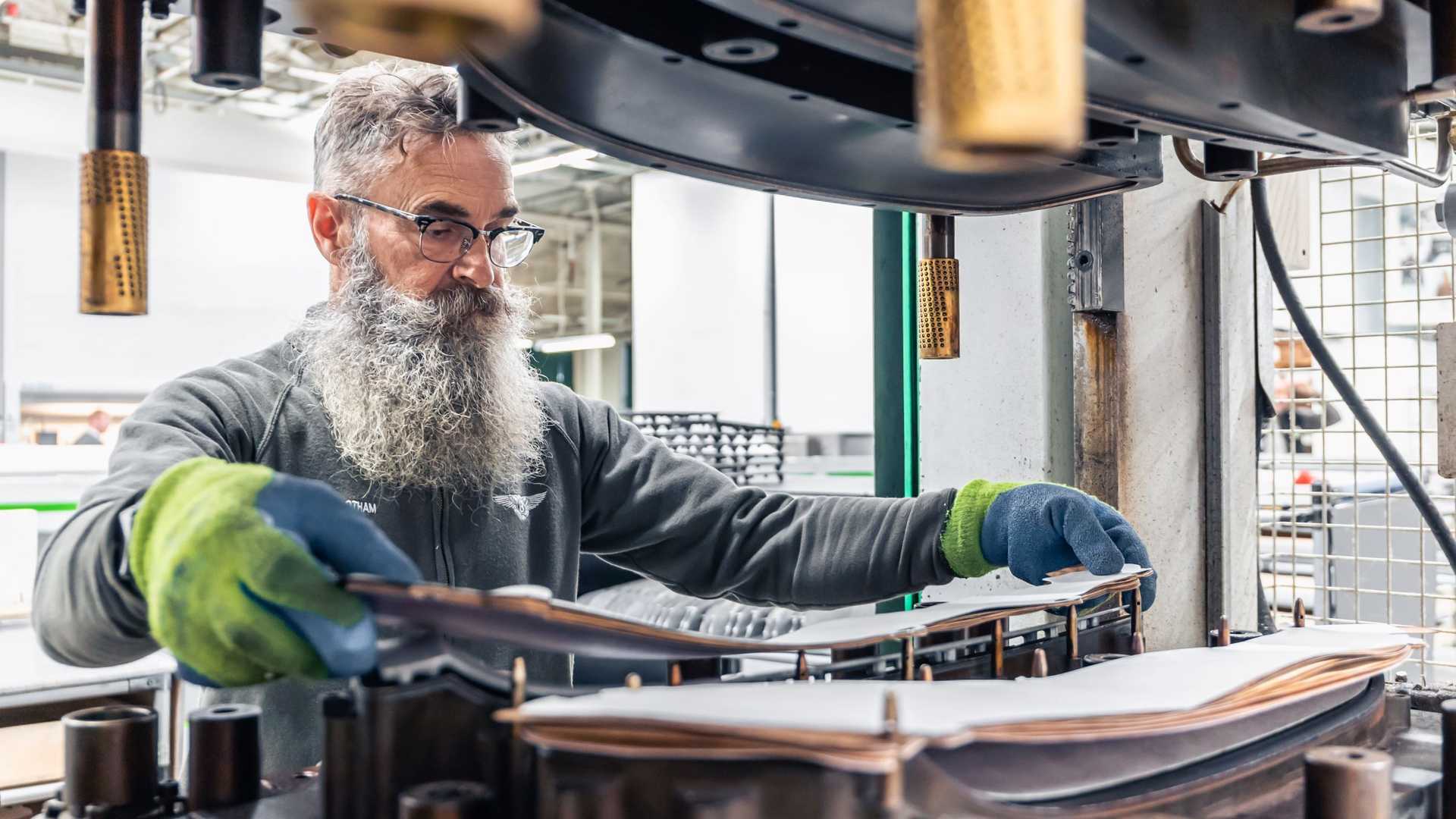 Photos - Bentley Factory