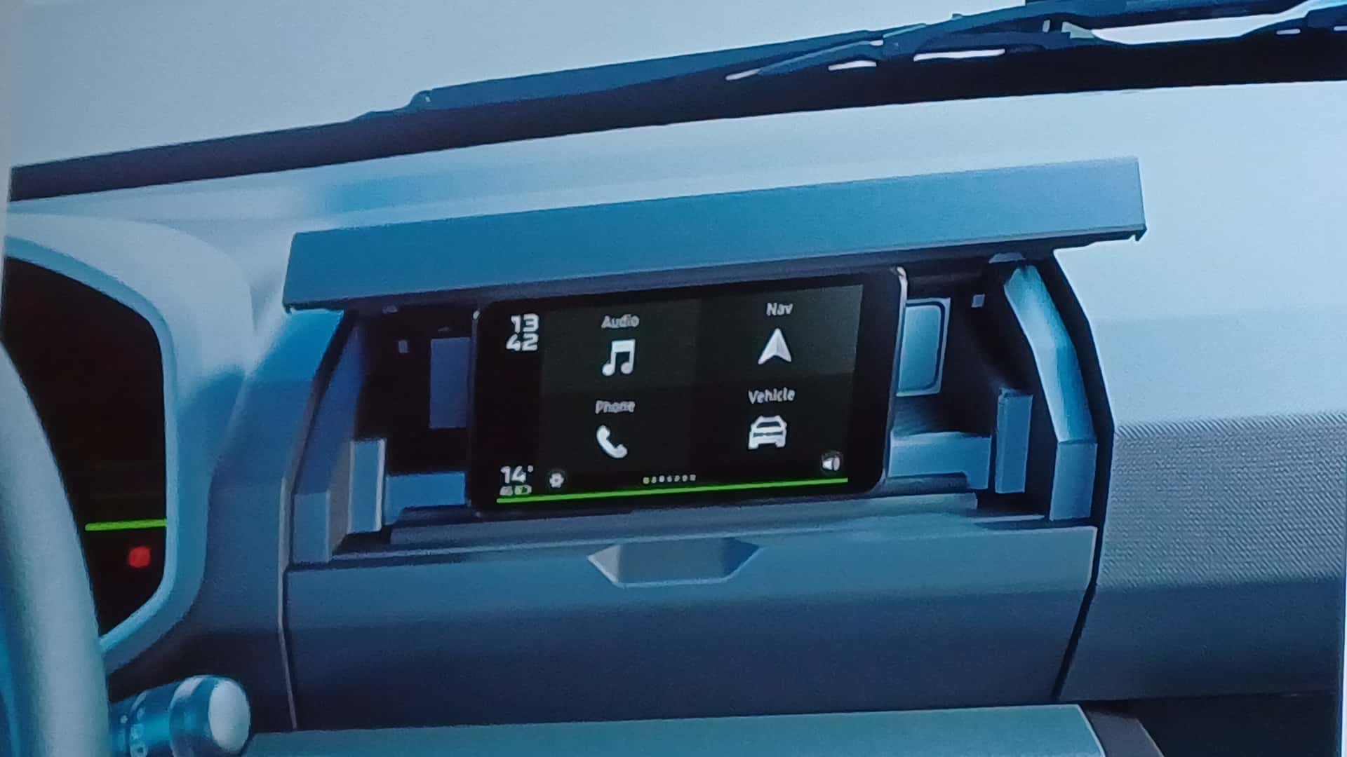 Solución de navegación para la versión básica de Essential: un smartphone sujeto en cruz