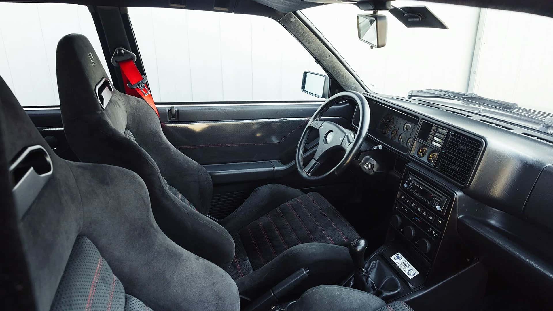 Lancia Delta HF Integrale Evo Martini 5 (1992), negro para Vasco Rossi