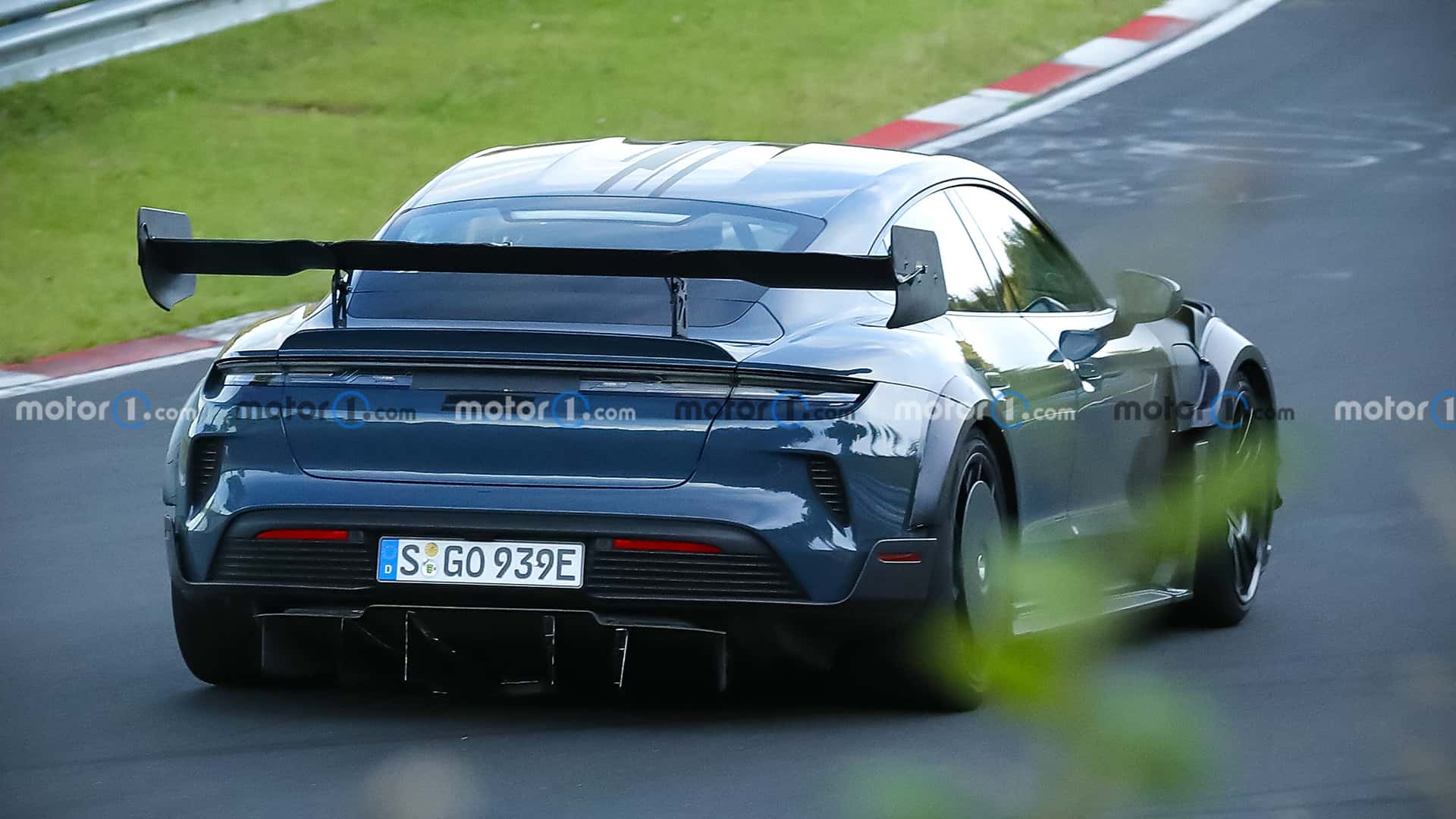 Porsche Taycan Turbo GT4 RS (2026) Prototyp